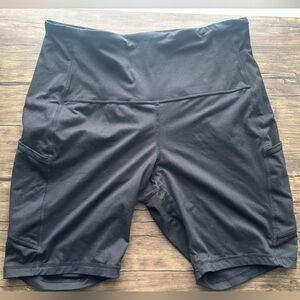 Women’s Athletic Black Biker Shorts Yoga Workout High Waist w/ Pockets Size Lrg
